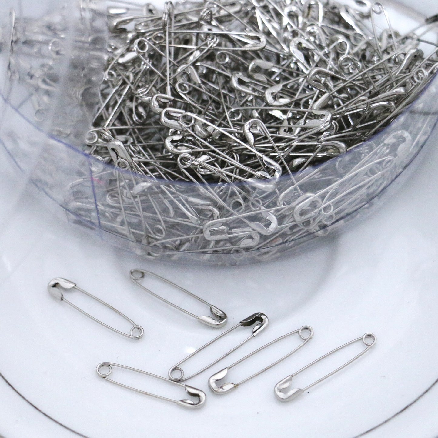 Safety Pins size 00 = 3/4",1728 pcs ,all steel nickle plated,very strong & sharp
