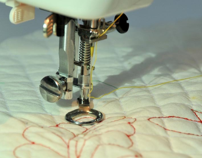 Large Metal Darning/Free Motion Sewing Machine Presser Foot - Fits All Low Shank
