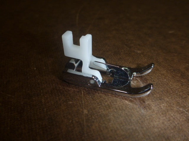 Fringe/Looping Foot, Low Shank for Brother,Singer, viking & all low shank machin