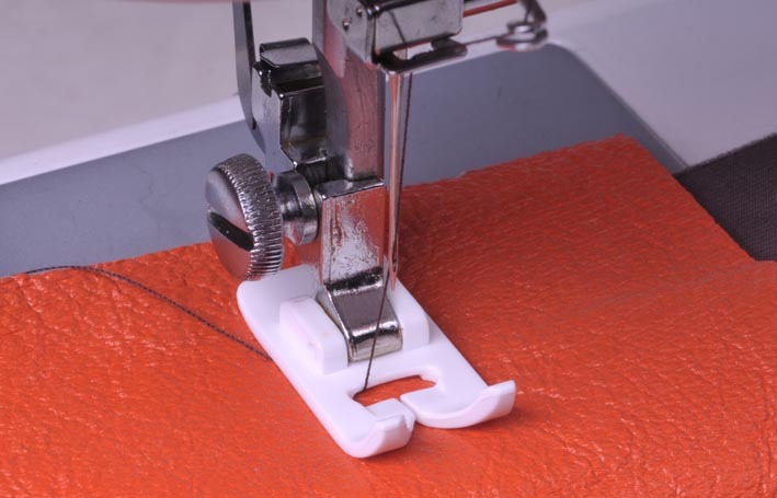 Non-Stick Teflon Sewing Machine Snap-on Presser Foot for Home Singer Brother