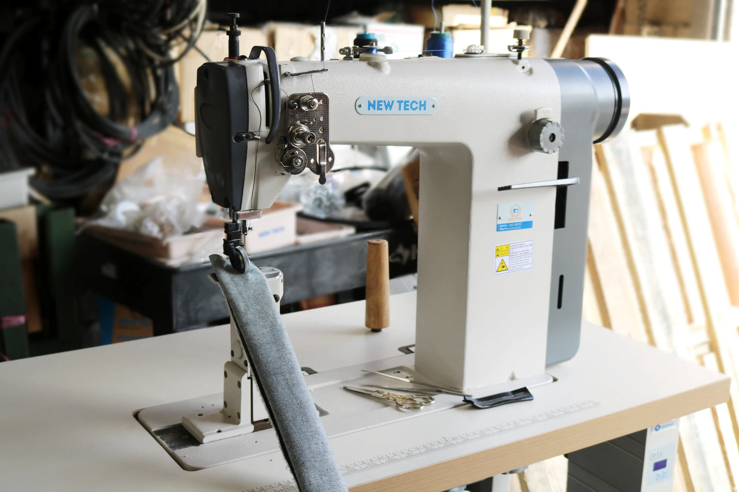 New-Tech GC-8810 Direct Drive Post Bed Industrial Sewing Machine
