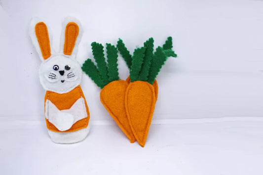 DIY Felt Carrots