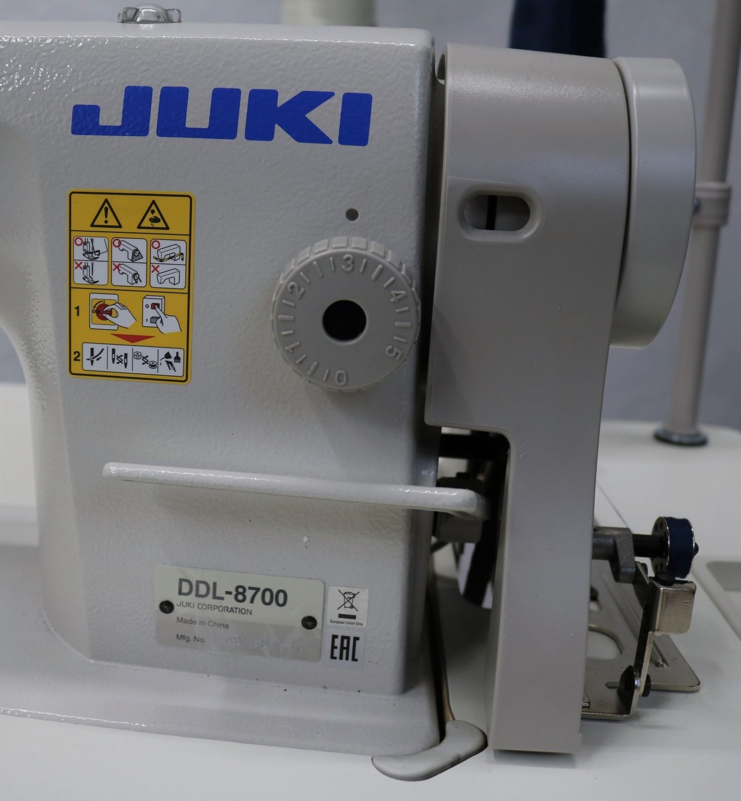 *FULLY ASSEMBLED!* JUKI DDL-8700 Industrial Sewing + Table + Motor FREE SHIPPING
