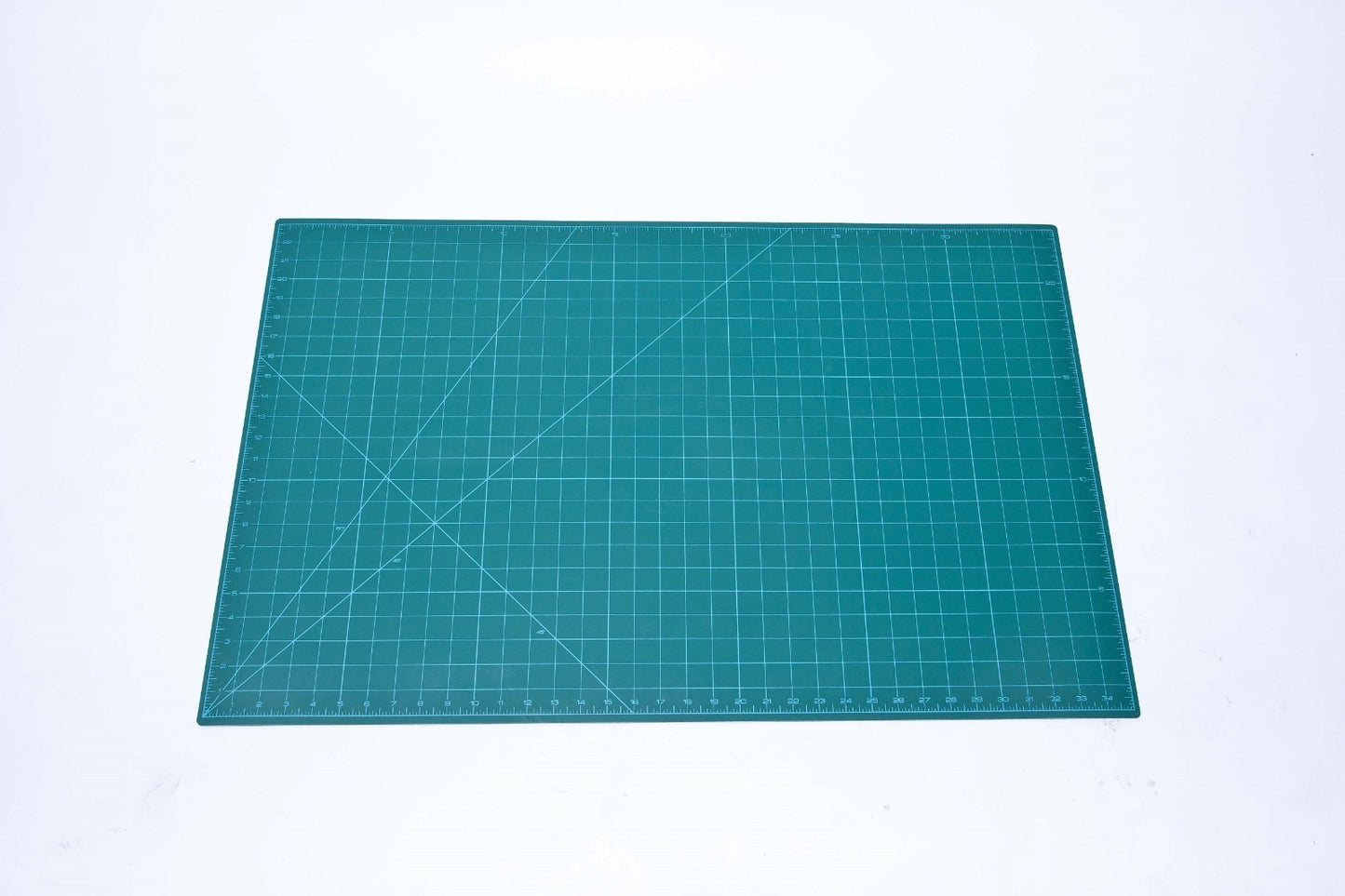 Self Healing Cutting Mat 18" x 24" + 45mm rotary cutter for quilters, sewers USA