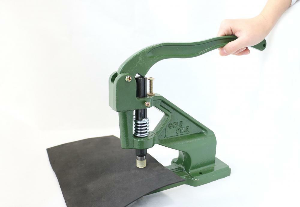 Press Machine + 1 Die, for Applying Grommets, Snaps, Buttons ,Rivets & eyelets