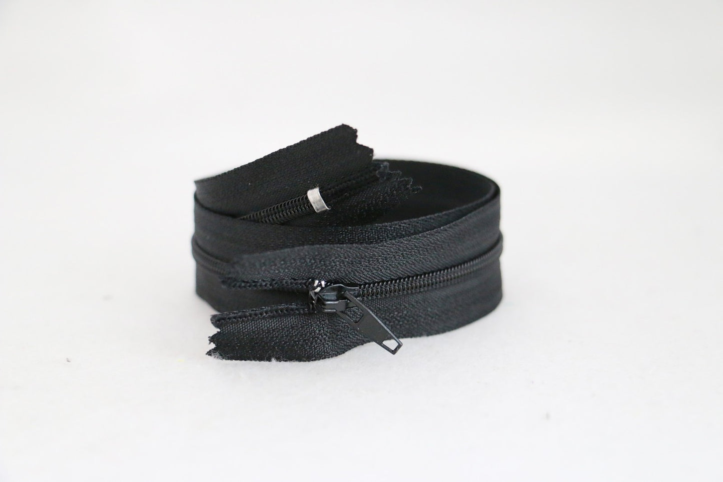 Nylon Coil Zippers #3,in a variety of colors and lengths.CHOOSE YOUR OPTIONS,USA