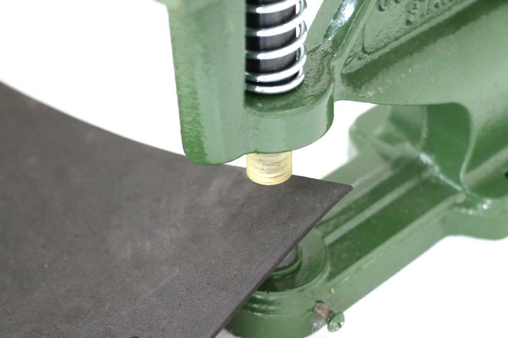 Press Machine + 1 Die, for Applying Grommets, Snaps, Buttons ,Rivets & eyelets