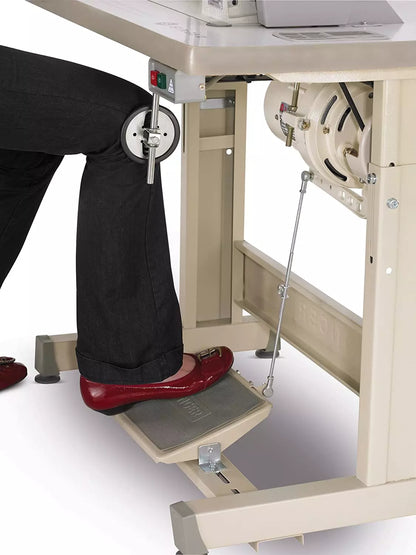 Singer 191D-30 High-Speed Single-Needle Straight Stitch Industrial Sewing Machine