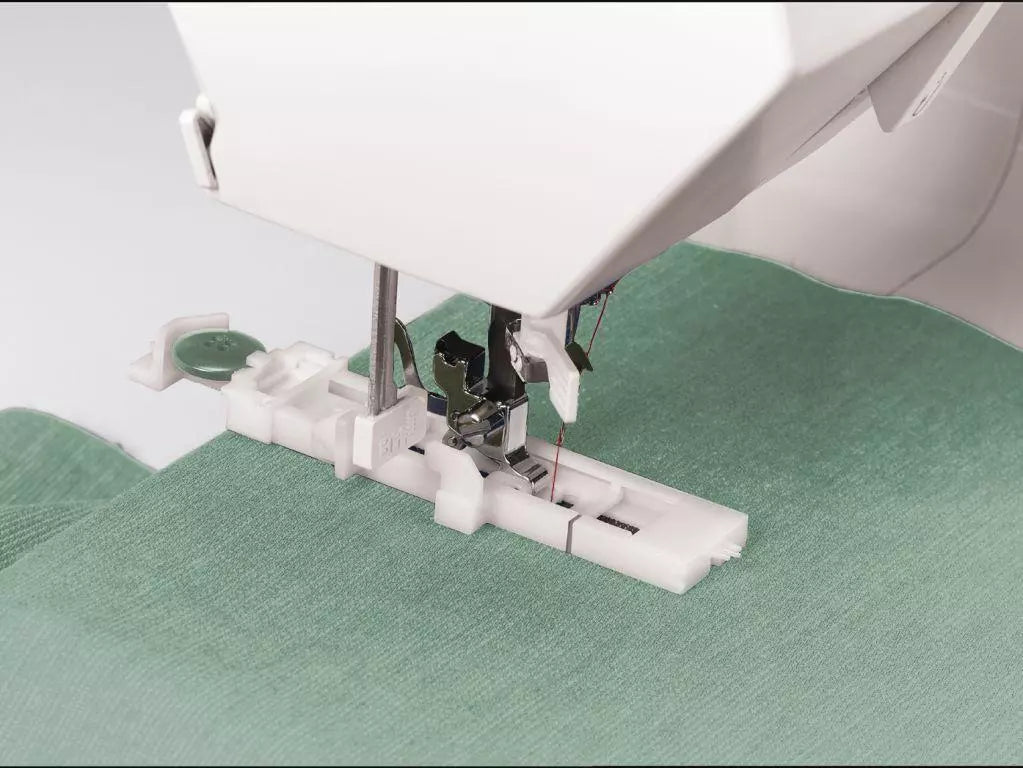 Singer Tradition 2277 Essential Mechanical Sewing Machine (23 Built-in Stitches)