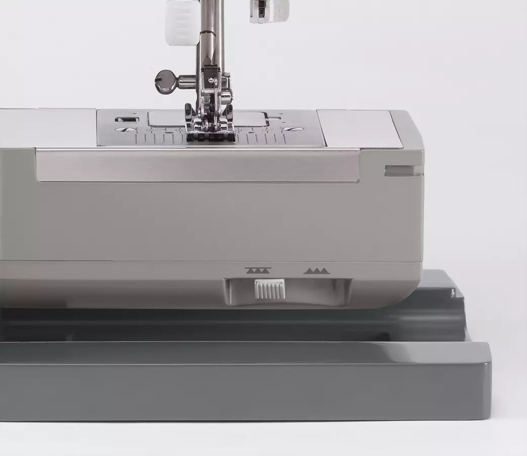Singer Heavy Duty 4411 High-Speed Mechanical Sewing Machine