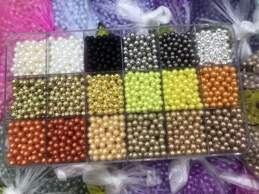 Rivets - Pearl Studs (pack of 1000)