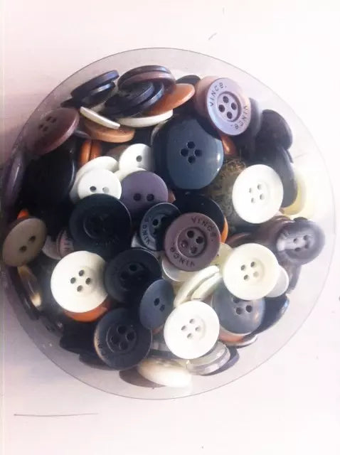 7 Ozs. Mixed Buttons