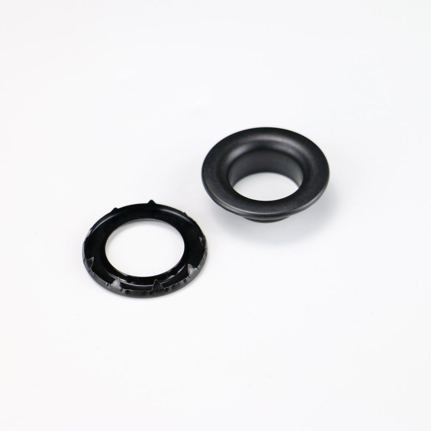 Rolled Rim Grommets with Spur Washers (pack of 1000)