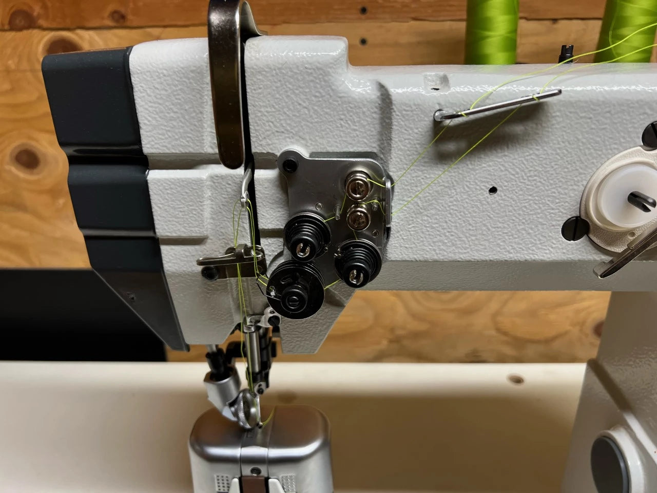 New-Tech GC-9920D High-Speed Post-Bed Industrial Sewing Machine