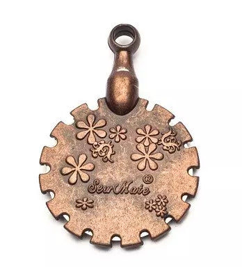 Thread Cutter Pendant